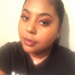 Meet your Posher, Ebony